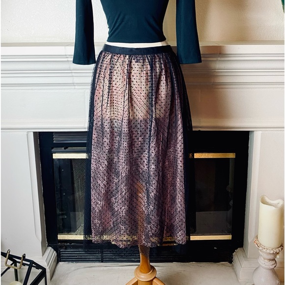 Lace and Beads Midi Skirt - Picture 4 of 6